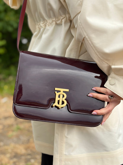 Tracolla Burberry vernis TB