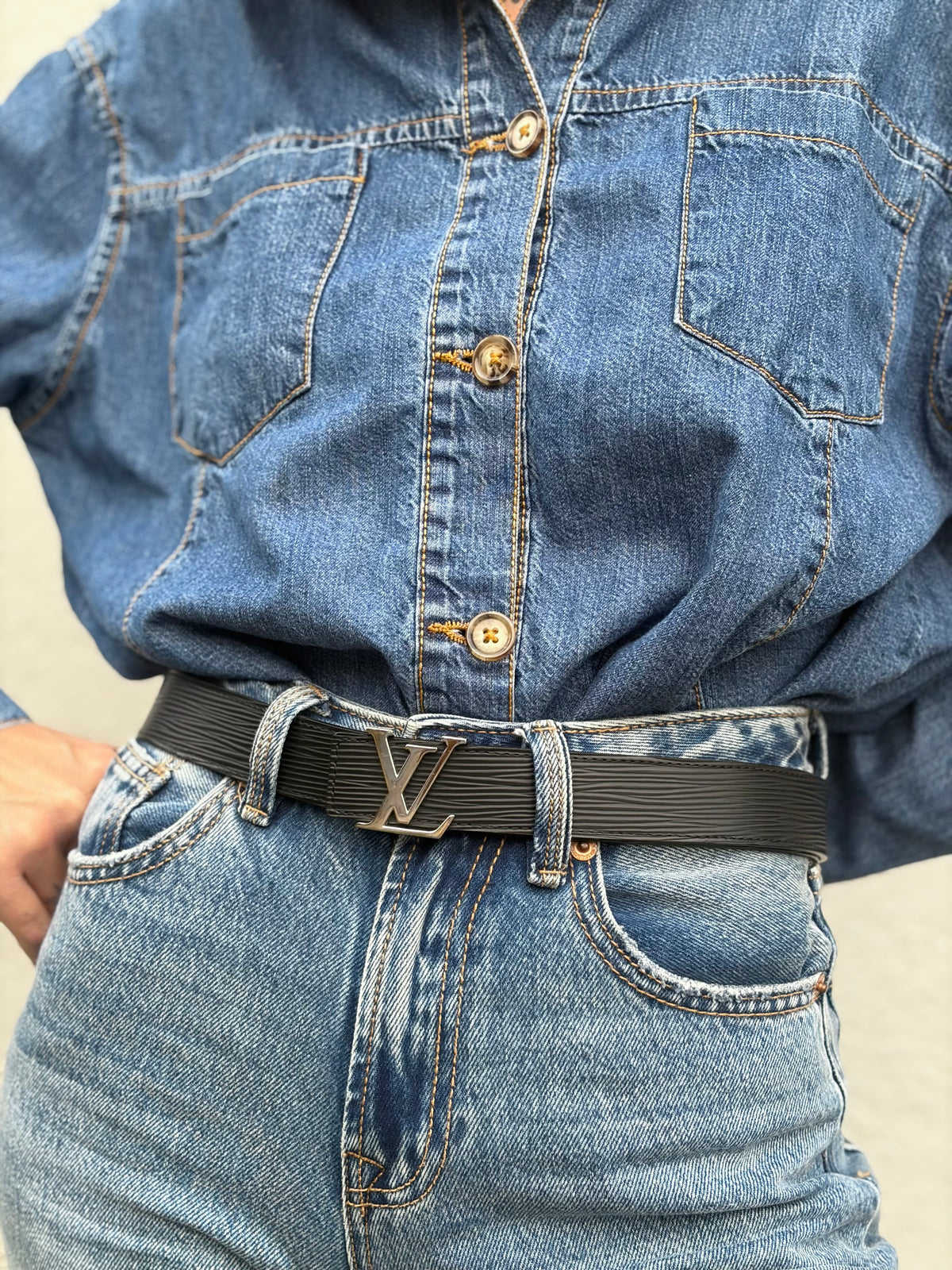 Cintura Louis Vuitton epi tg. 44
