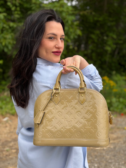 Alma PM vernis Louis Vuitton