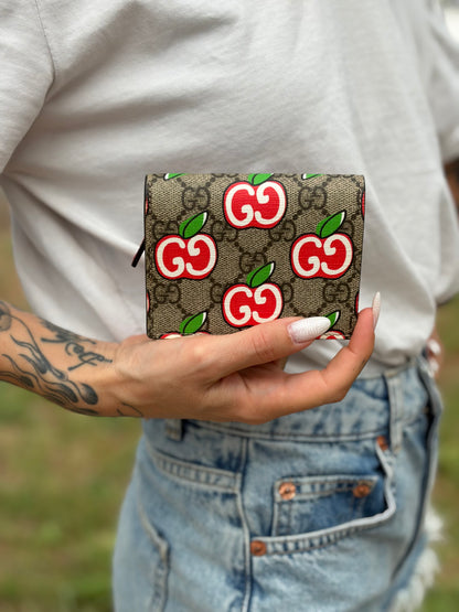 Portafoglio Gucci GG Supreme Apple