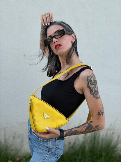 Borsa Triangle Prada gialla