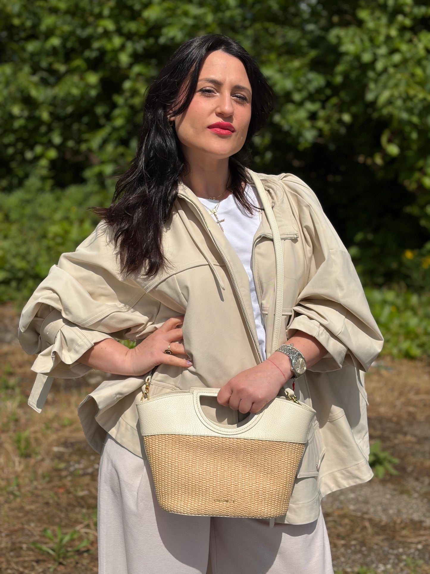 Tote Coccinelle in rafia