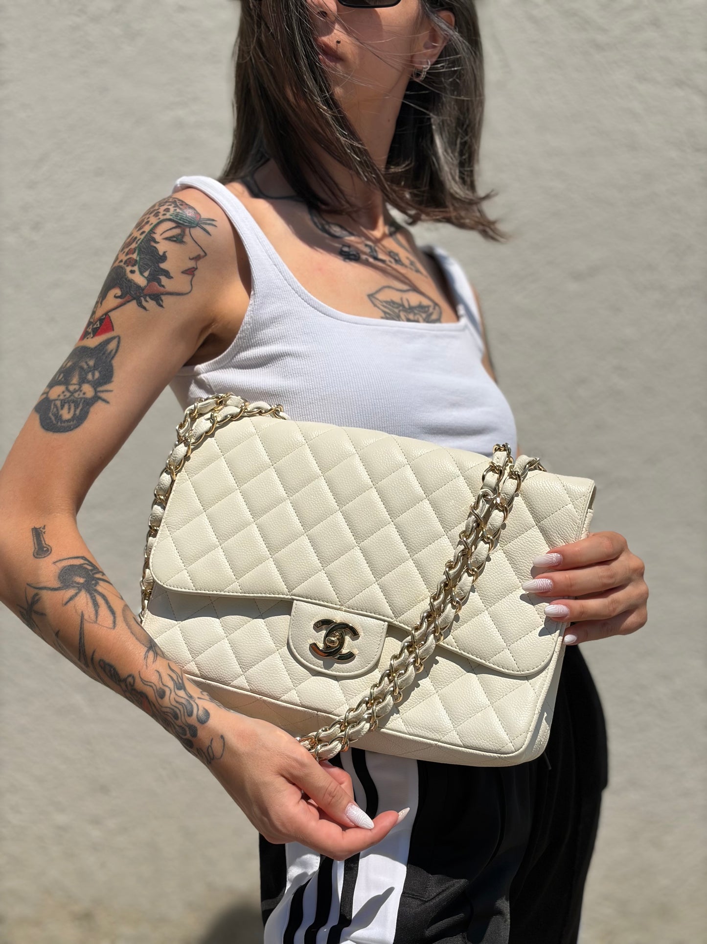 Borsa Chanel caviar Timeless bianca