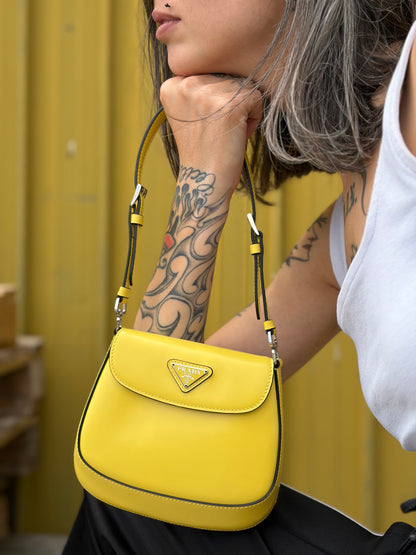 Borsa Prada mini Cleo gialla