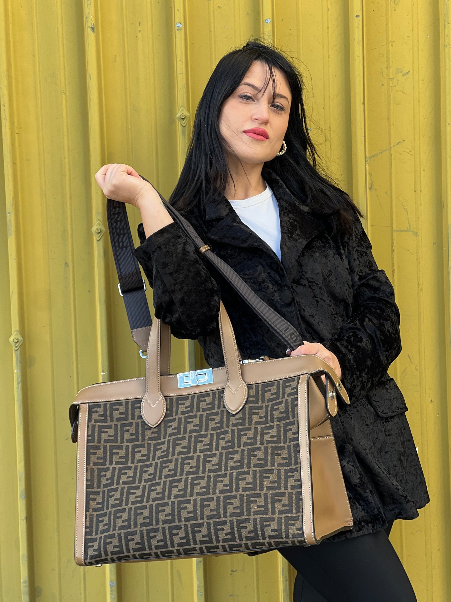 Peekaboo Isseu Forty 8 Fendi