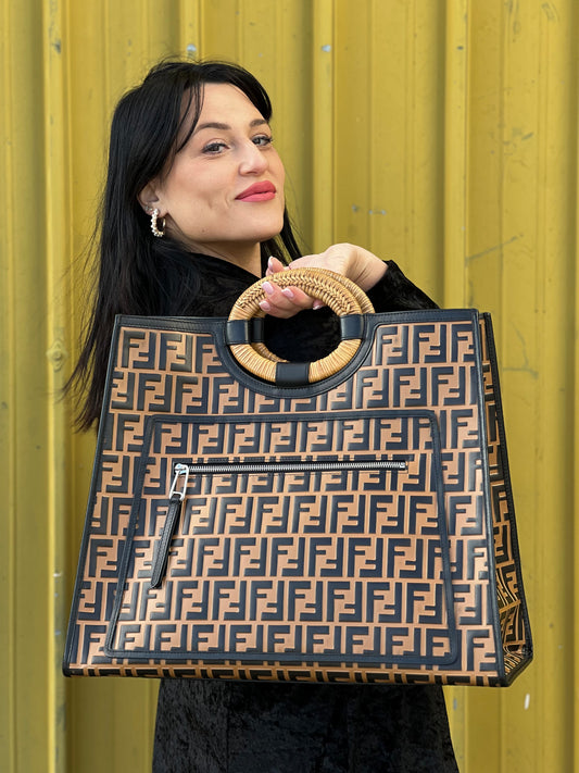 Shopping Runaway Large Fendi
