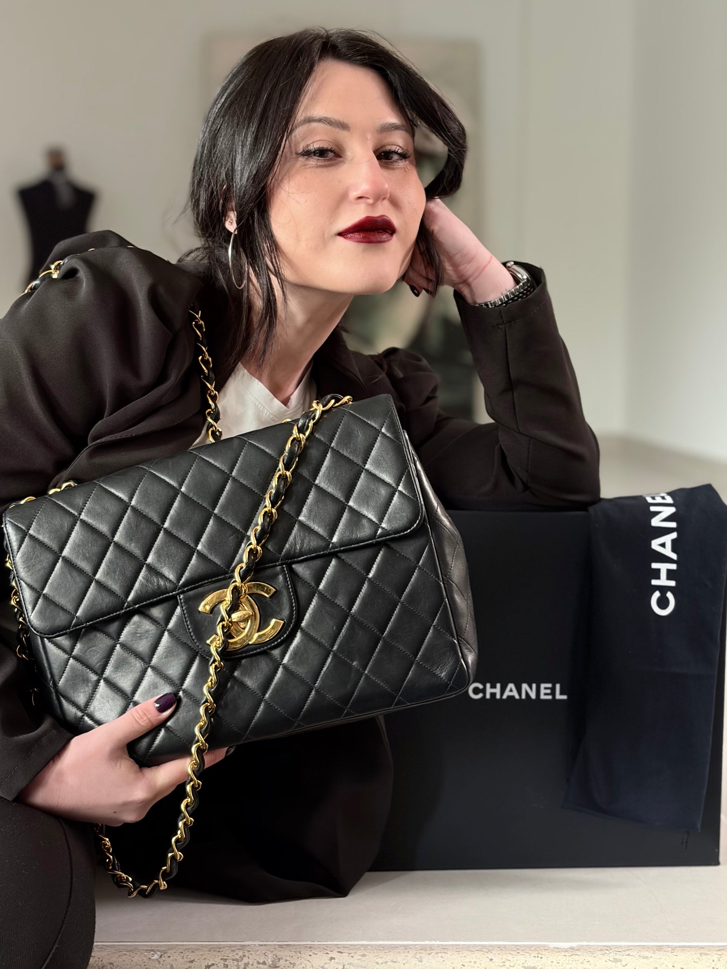 Borsa Chanel Maxi Logo Jumbo Flap