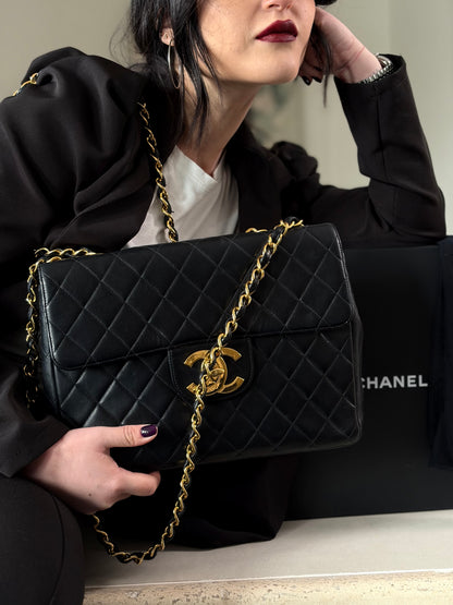 Borsa Chanel Maxi Logo Jumbo Flap