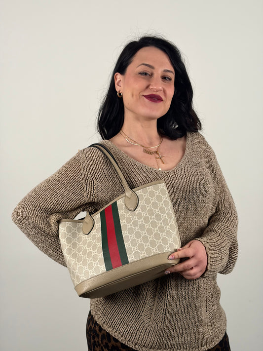 Shopping Ophidia