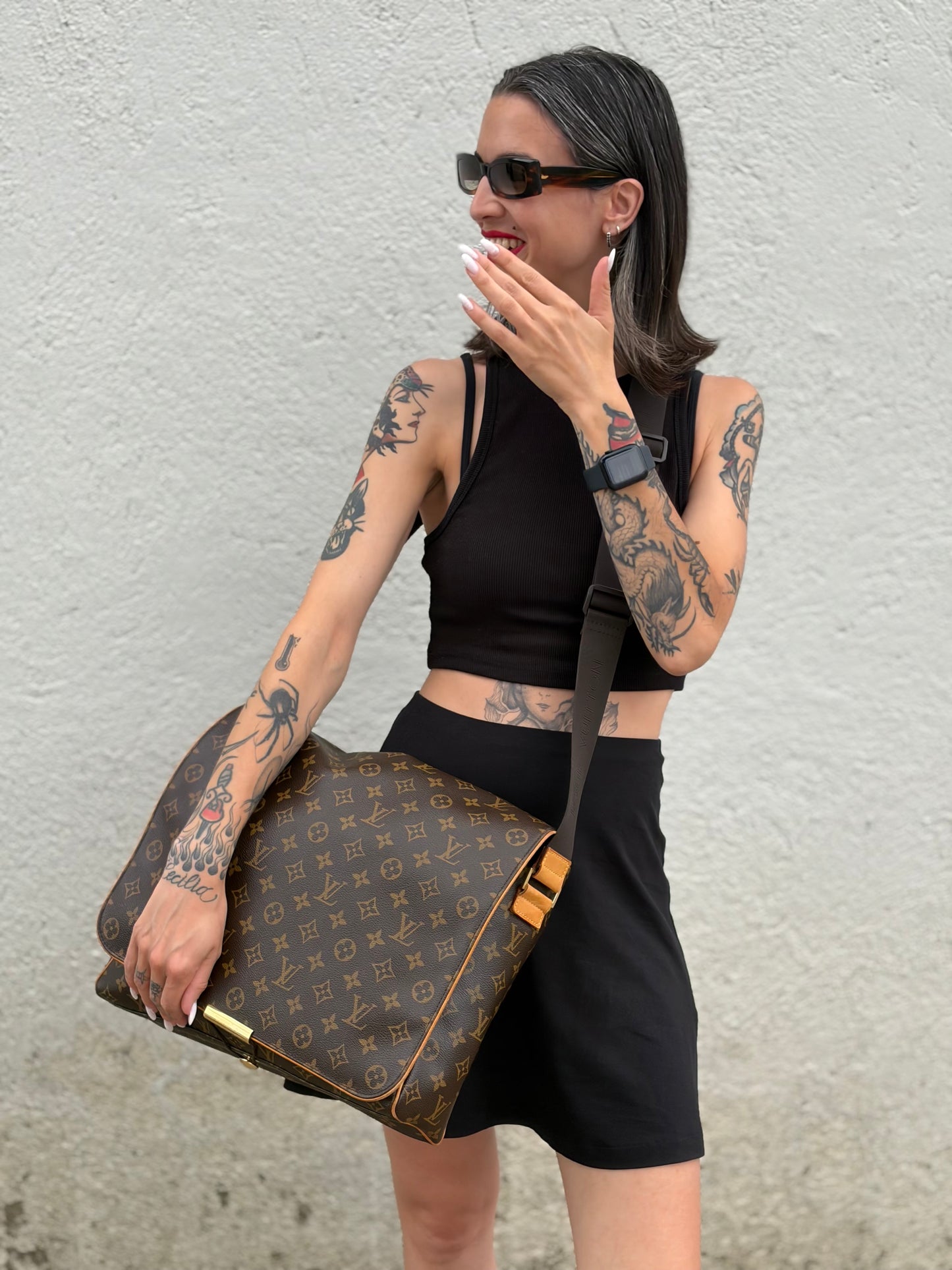 Abbesses Messenger Louis Vuitton