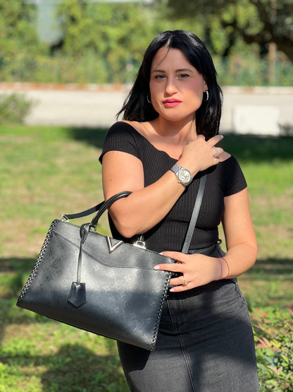 Louis Vuitton  Cuir Plume Very