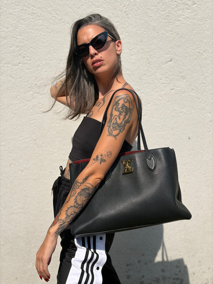 Shopper Louis Vuitton LockMe Nera