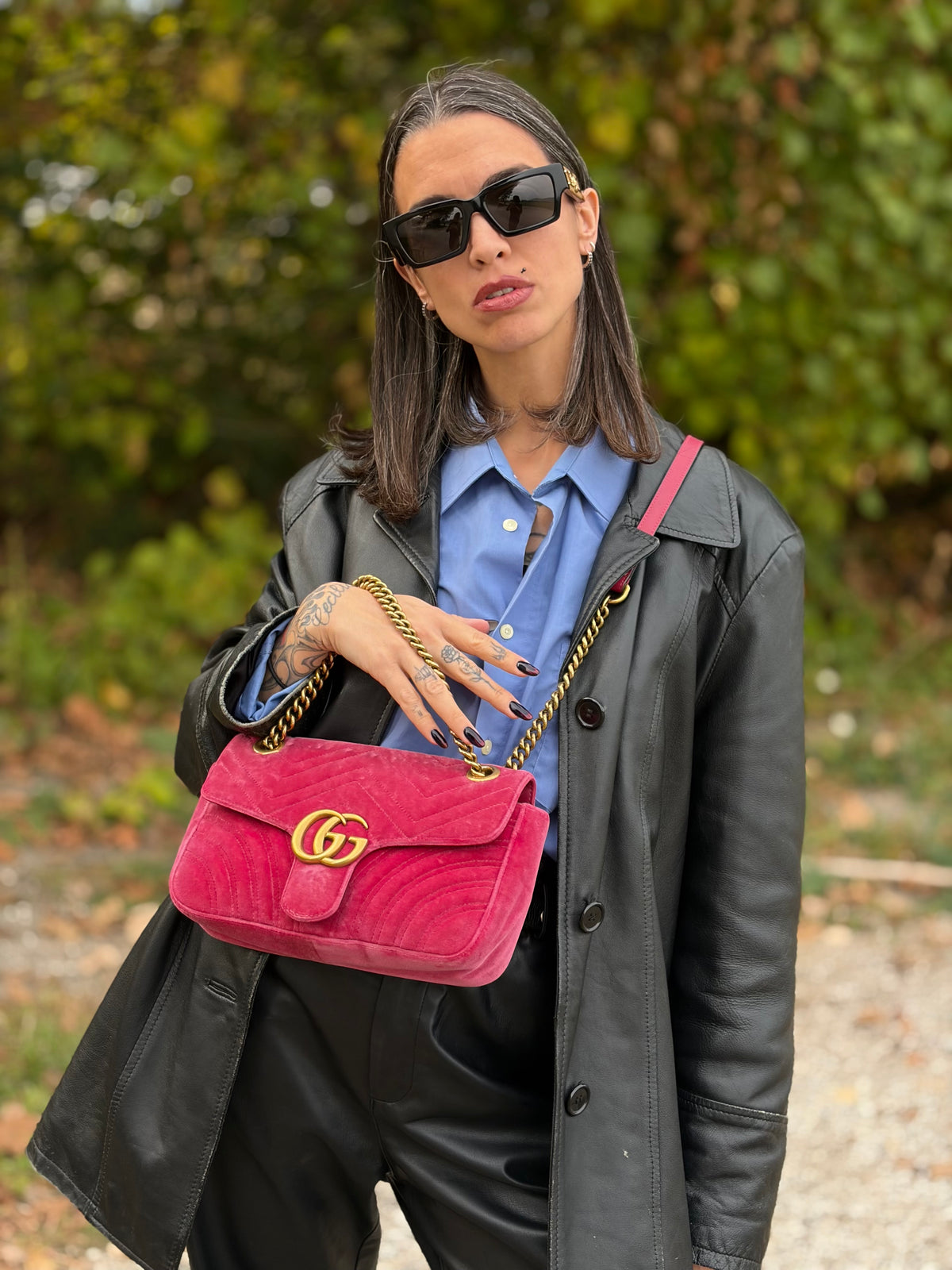 Borsa Gucci Marmont velvet media in velluto rosa