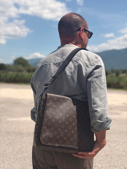 Macassar District Louis Vuitton