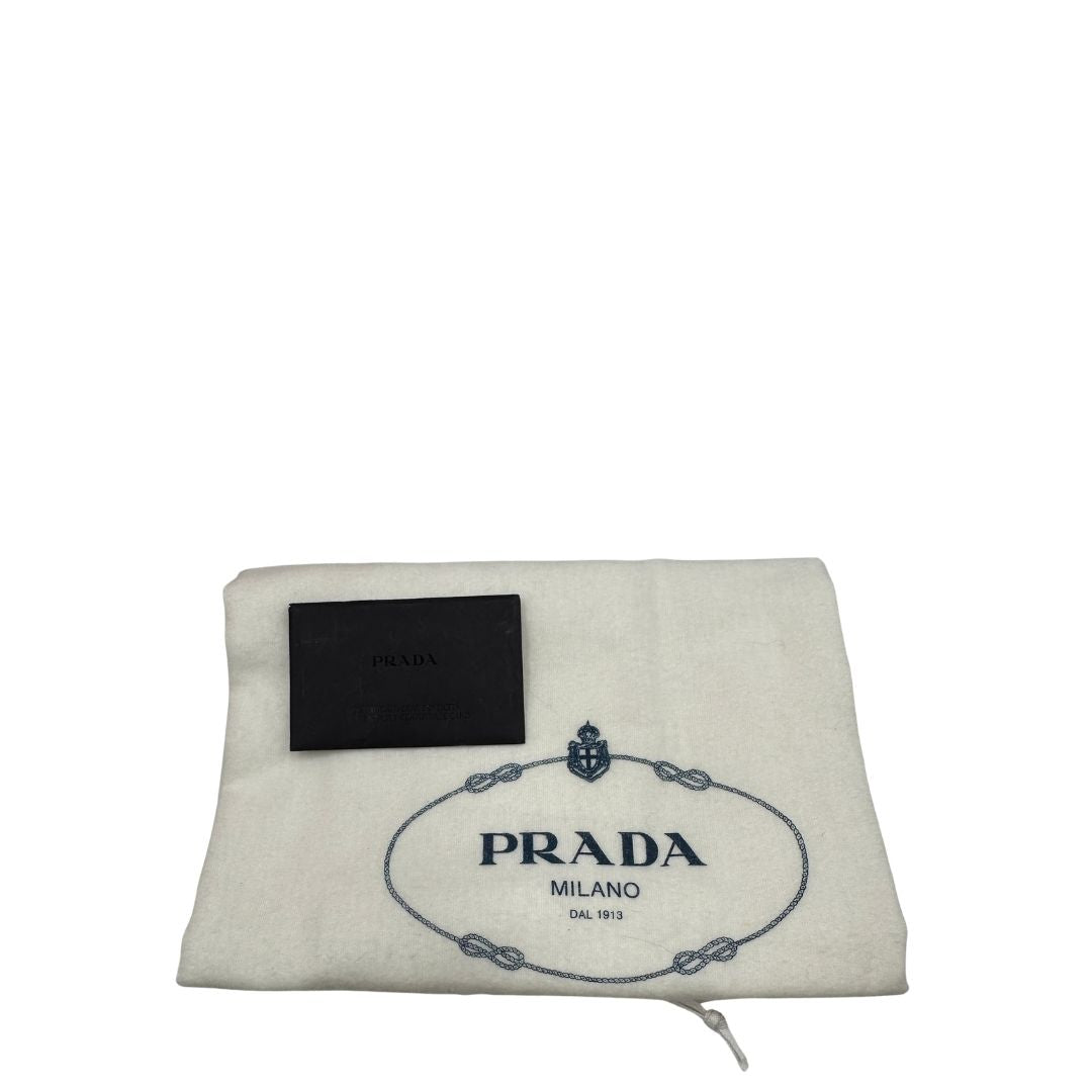 dustbag Borsa Prada in pelle saffiano rosa con hardware dorato, munita di doppi manici stondati, di lusso, originale, ottime condizioni, usata 