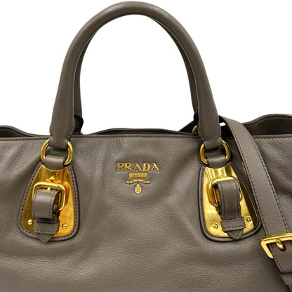 manici borsa Prada in pelle grigia e hardware argentato, di lusso, originale, ottime condizioni, usata 