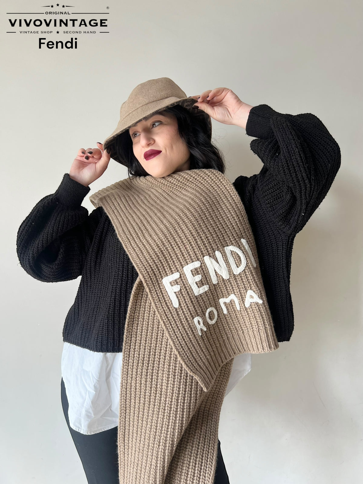 Set cappello e sciarpa Fendi