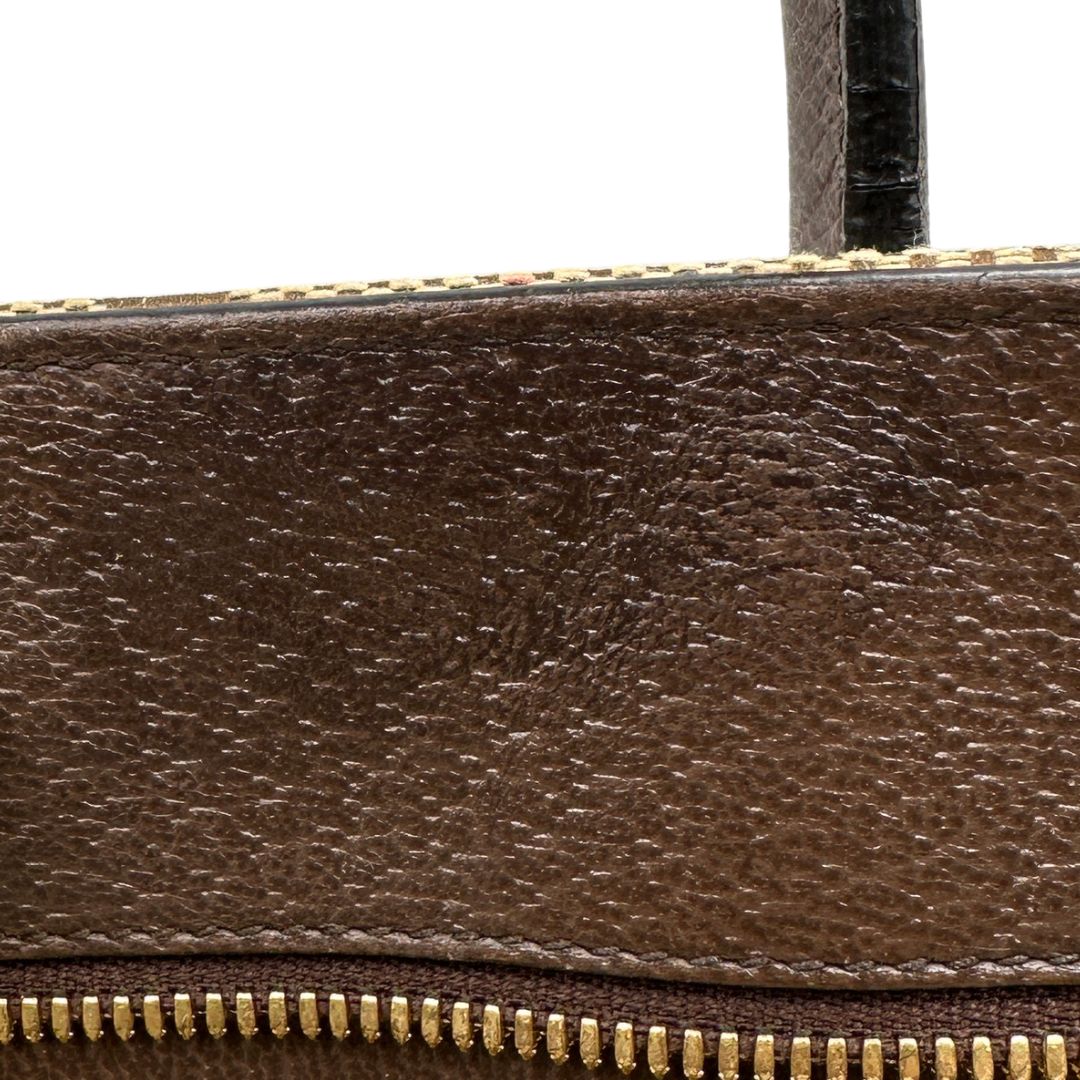 Borsa Gucci in tessuto beige caraterrizata dalle doppie G Jumbo, di lusso, originale, ottime condizioni, usata