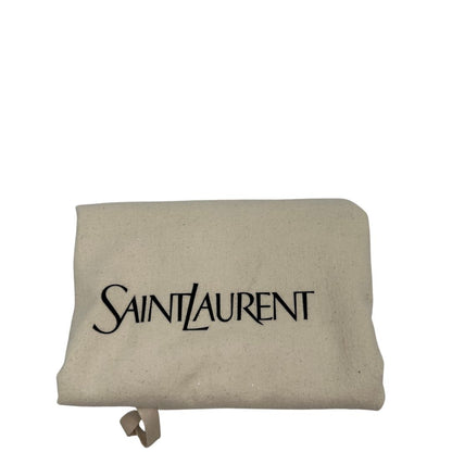 Saint Laurent Icare Maxi Shopping Bag in pelle trapuntata color avorio, impreziosita dall’iconico maxi logo Cassandre dorato frontale, di lusso, originale.