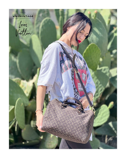 Holly Usato di Lusso - 🌟Il bauletto Louis Vuitton Speedy 35, è la versione  spaziosa della borsa da viaggio Keepall,perfetto per un uso quotidiano! 👉LOUIS  VUITTON SPEEDY 35 CONDIZIONI OTTIME € 650 #