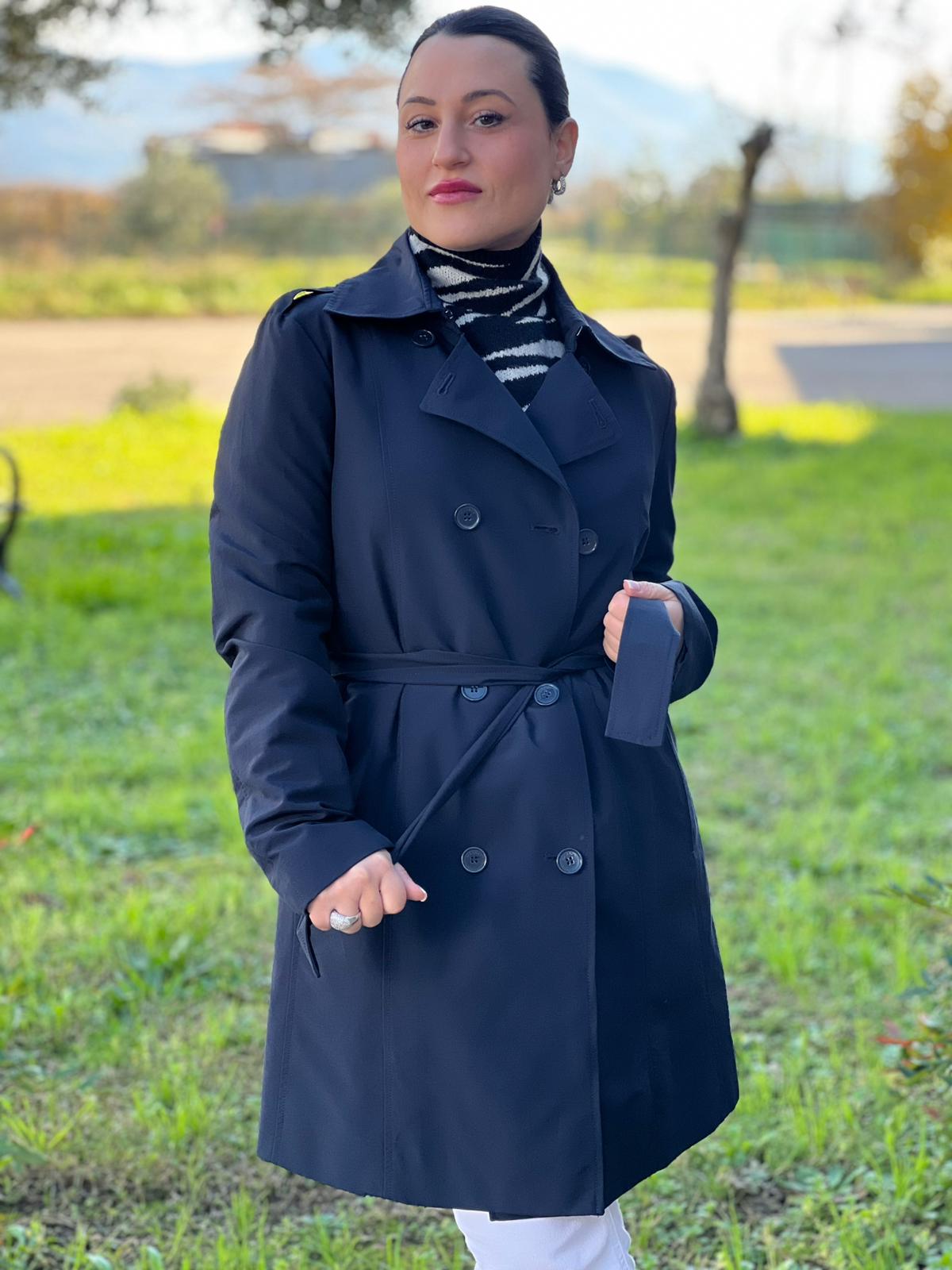 Trench Max&Co blu in 35% cotone e 35% poliammide con chiusura a doppio petto e cintura in vita, di lusso, originale, ottime condizioni.