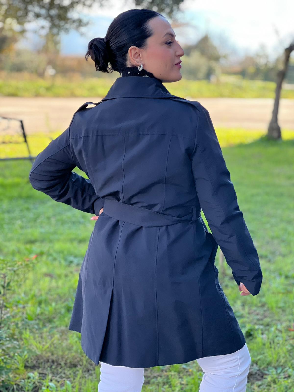 Trench Max&Co blu in 35% cotone e 35% poliammide con chiusura a doppio petto e cintura in vita, di lusso, originale, ottime condizioni.