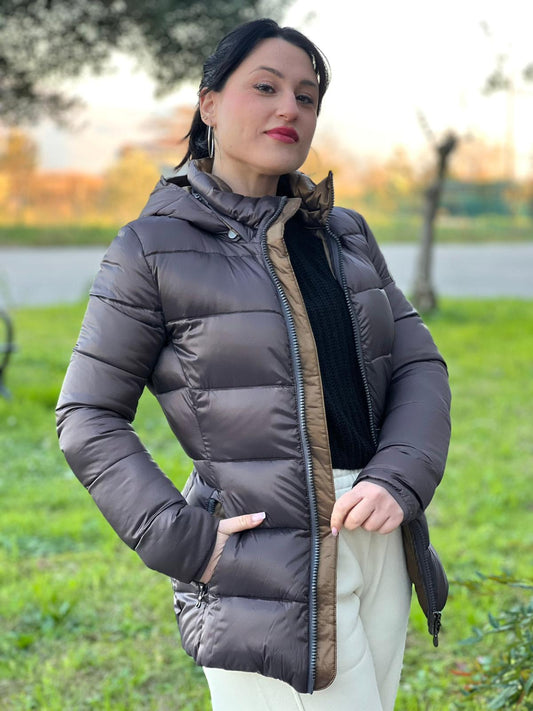 Piumino Colmar in 59% poliestere e 41% poliammide marrone con cintura in vita, di lusso, originale, ottime condizioni.