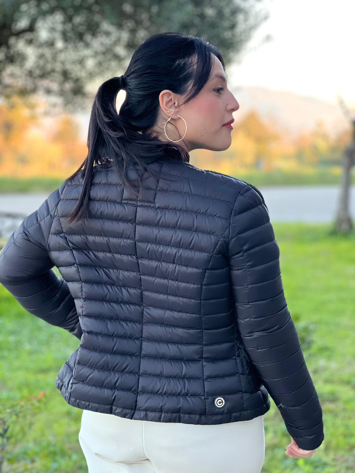 Piumino Colmar in 100% poliestere nero con cerniera dorata, di lusso, originale, ottime condizioni.