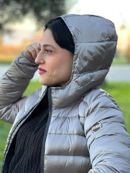  Piumino Colmar in 59% poliestere e 41% poliammide color champagne, di lusso, originale, ottime condizoni. 