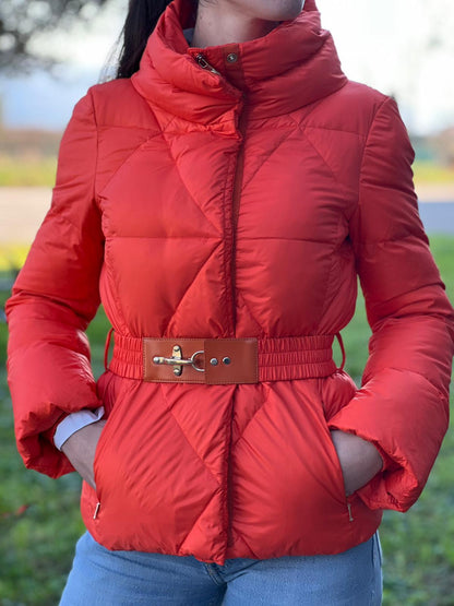 Piumino Fay arancione in 100% poliammide munito di cintura in vita; parti metalliche dorate, di lusso, originale, ottime condizioni.