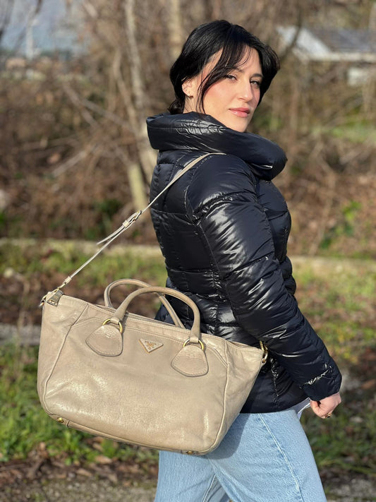 Satchel Prada con tracolla