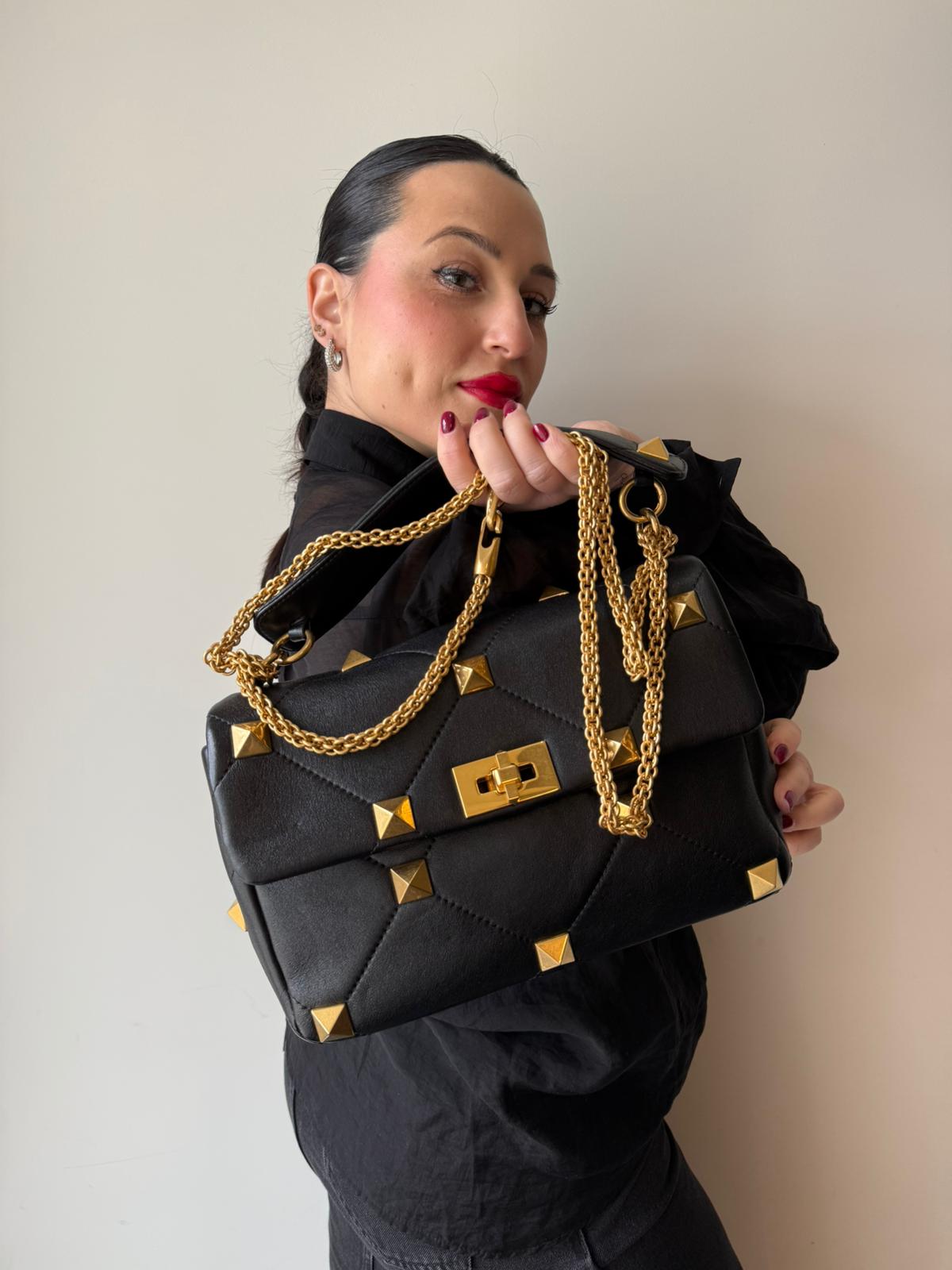 Tracolla Valentino Garavani Roman Stud nera