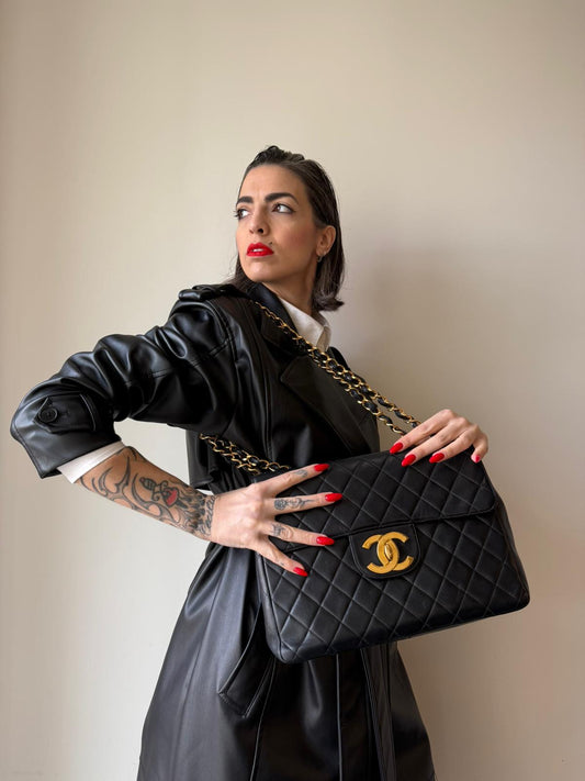 Borsa Chanel Maxi Logo Jumbo Flap