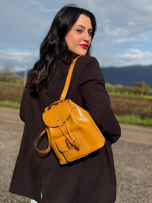 indossata Zaino Gucci Bamboo in pelle color senape, di lusso, eccellenti condizioni, usato. 