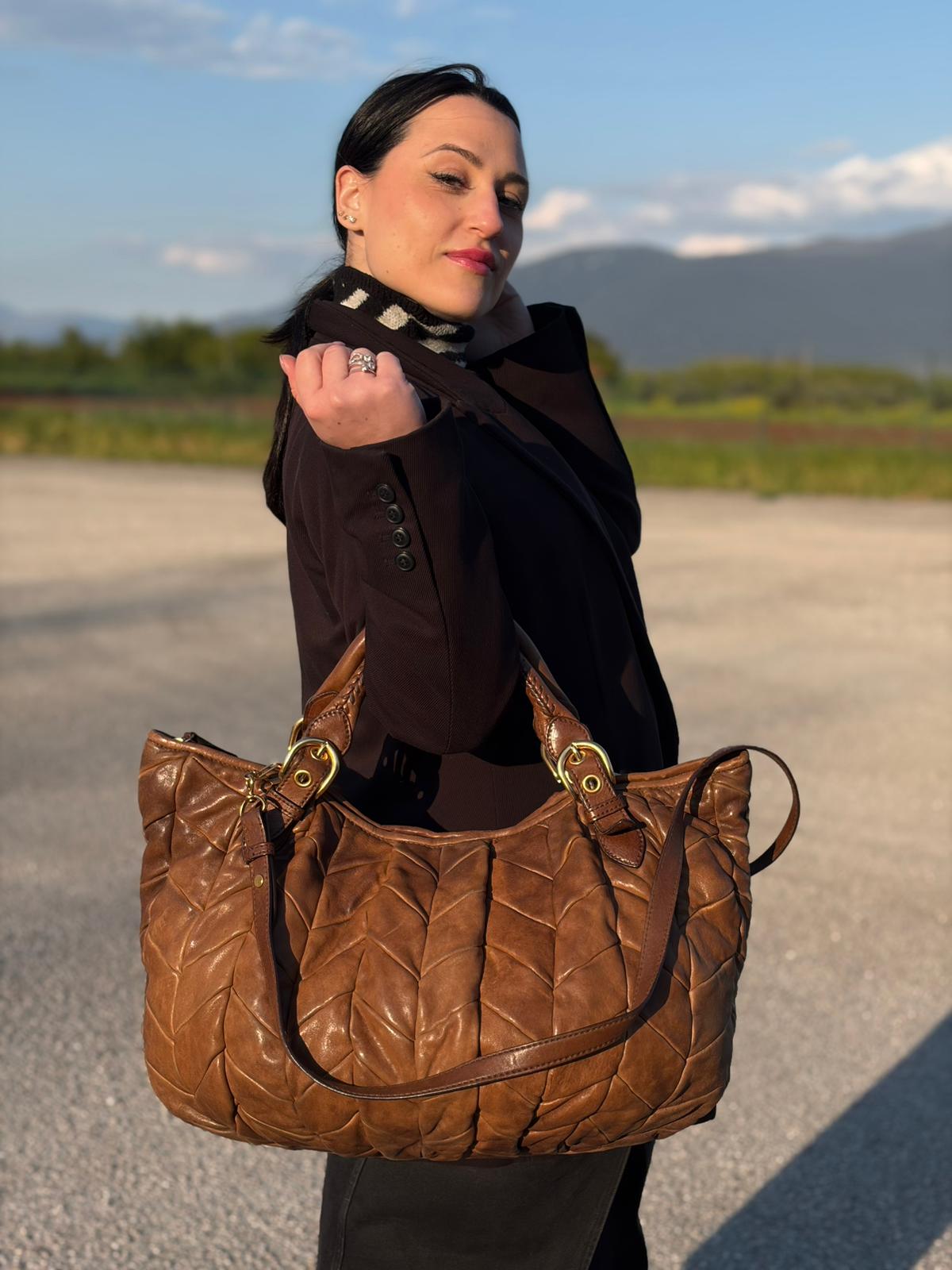 Shopper Miu Miu cammello