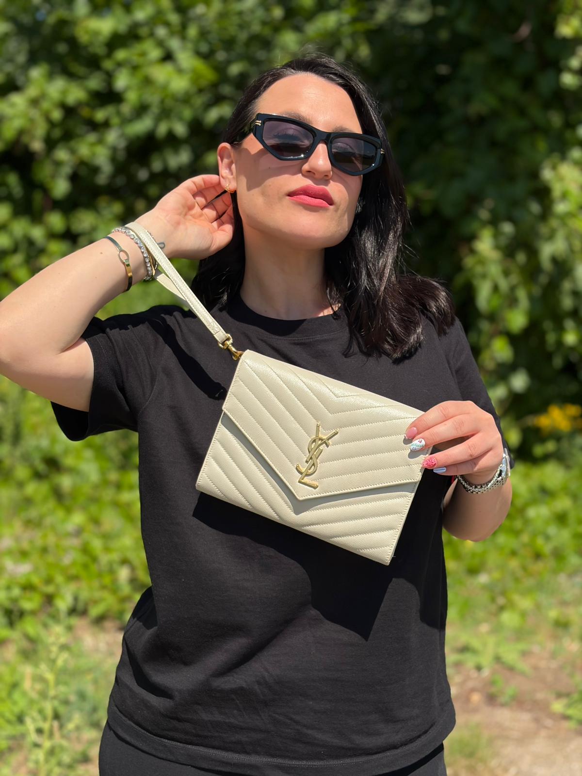 Pochette Cassandre Saint Laurent