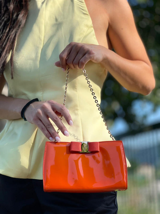 Pochette Ferragamo vernis