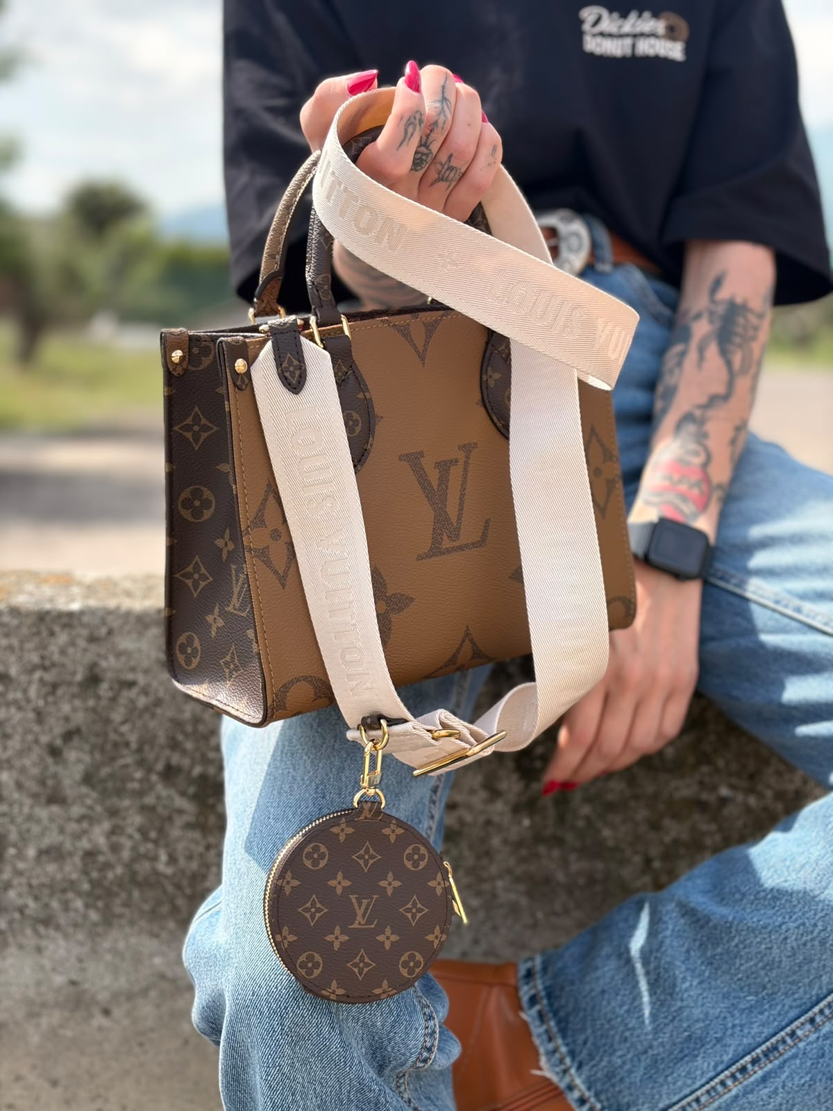 OnTheGo PM Louis Vuitton