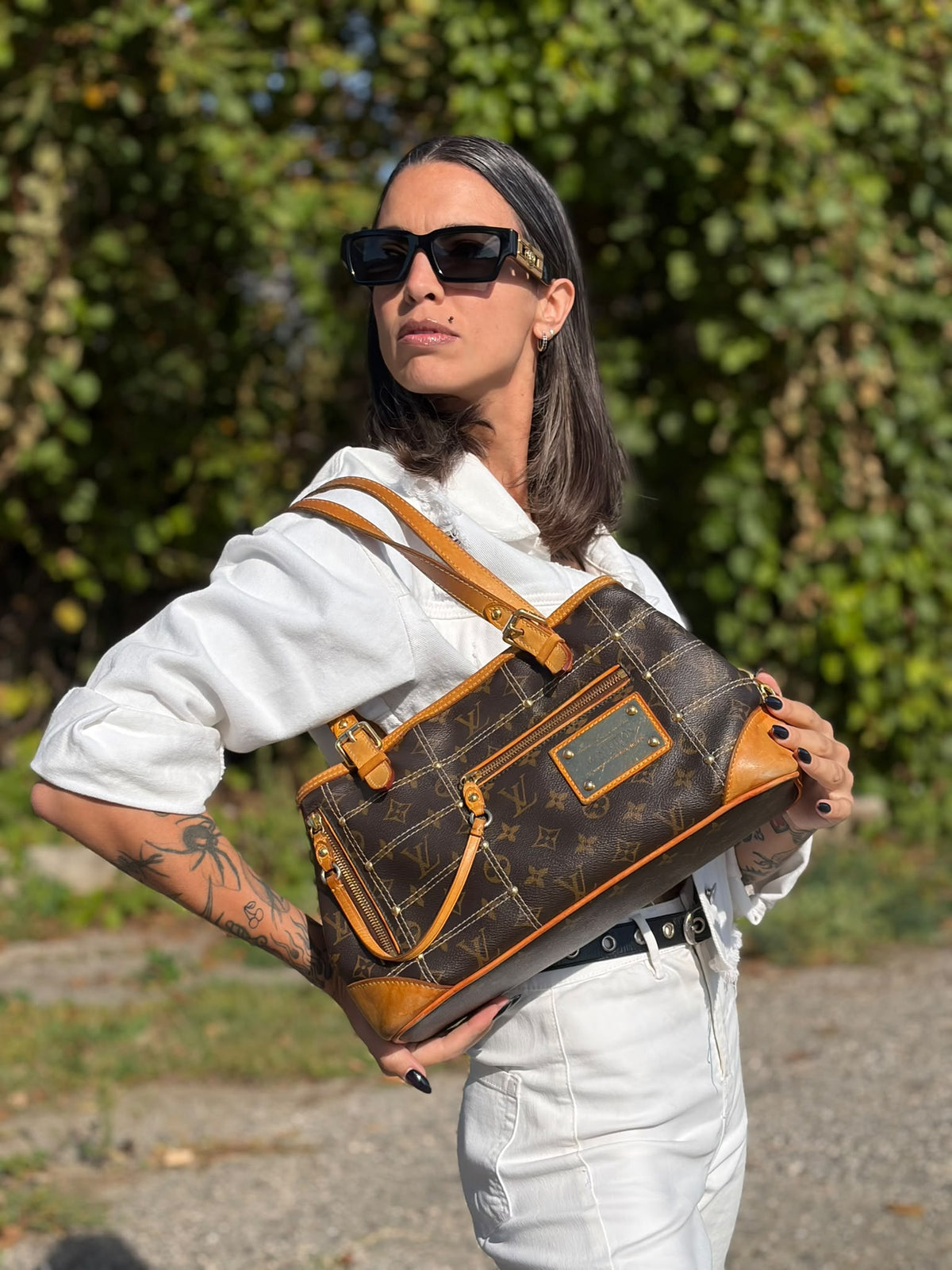 Shopper Louis Vuitton Riveting