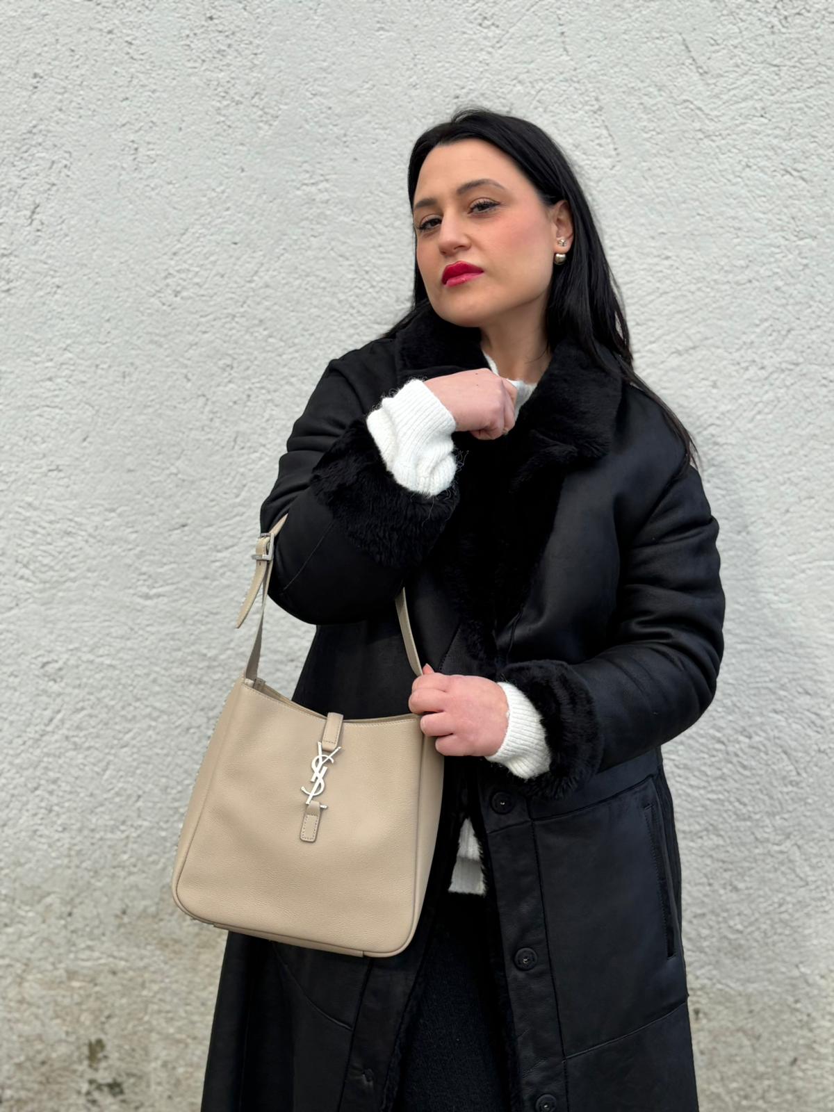 LE 5 À 7 Small Saint laurent