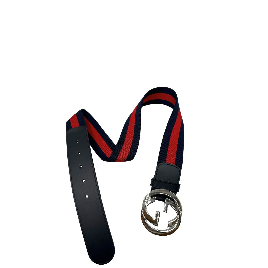 Cintura Gucci elasticizzata con strisce trama Web blu e rosse, finiture in pelle blu e parti metalliche argentate