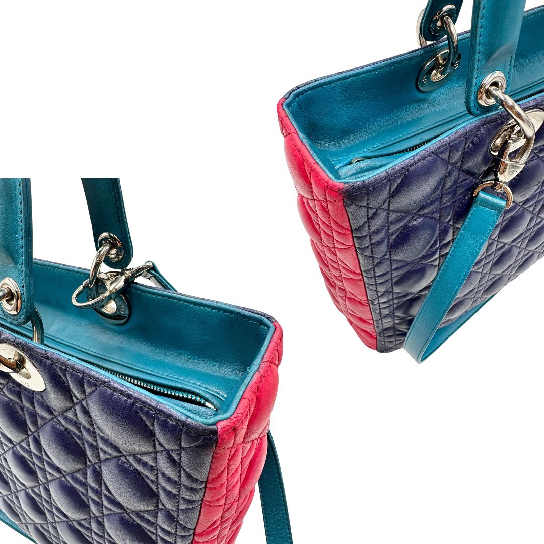 Parte superiore di una borsa Lady Dior tricolore in pelle blu, azzurra e fucsia trama cannage. Doppi manici rigidi e una tracolla amovibile, rifinita con parti metalliche argentate. Completa di dustbag.