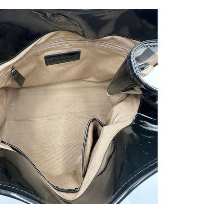 interno Borsa Burberry in canvas trama tartan con finiture in pelle nera verniciata; munita di doppi manici, indossabile a spalla. Completa di dustbag, di lusso, originale, ottimo stato