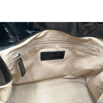 interno Borsa Burberry in canvas trama tartan con finiture in pelle nera verniciata; munita di doppi manici, indossabile a spalla. Completa di dustbag, di lusso, originale, ottimo stato