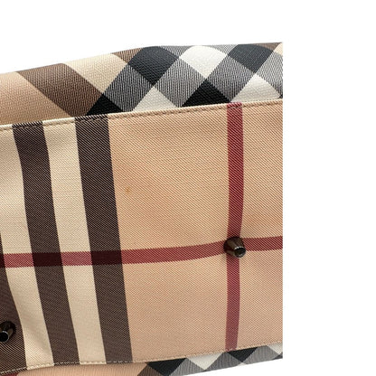 base Borsa Burberry in canvas trama tartan con finiture in pelle nera verniciata; munita di doppi manici, indossabile a spalla. Completa di dustbag, di lusso, originale, ottimo stato