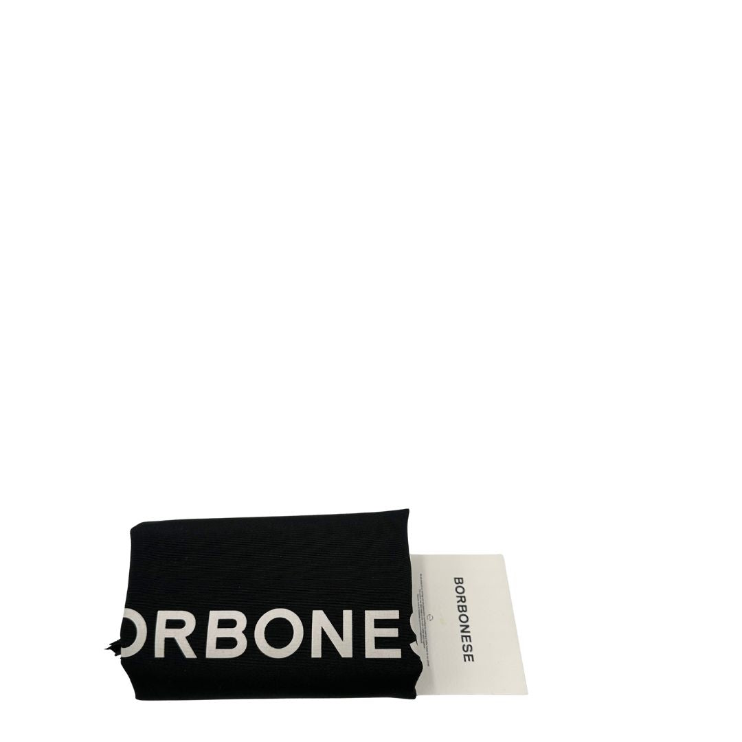 Dustbag Borsa Borbonese in pelle biege con parti metalliche dorate; munita di un manico singolo. Completa di dustbag. Originale, usata, di lusso, in ottime condizioni