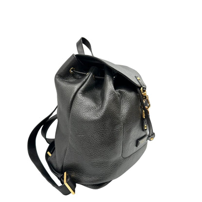 Laterali Zaino The Bridge in pelle martellata nera, rifinito con parti metalliche dorate, munito di bretelle in pelle regolabili. Completo di dustbag. Originale, usata, di lusso, in ottime condizioni