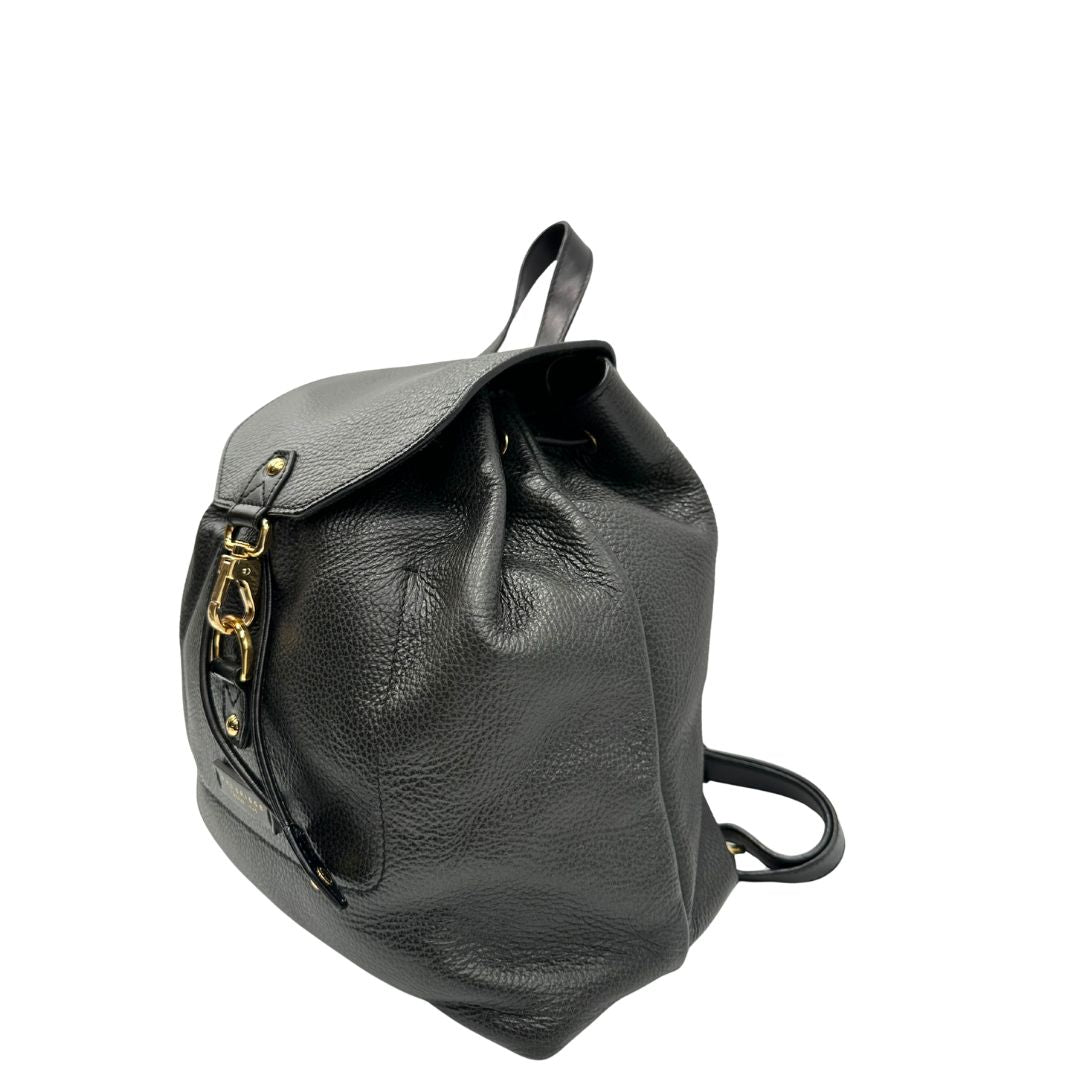 Laterali Zaino The Bridge in pelle martellata nera, rifinito con parti metalliche dorate, munito di bretelle in pelle regolabili. Completo di dustbag. Originale, usata, di lusso, in ottime condizioni