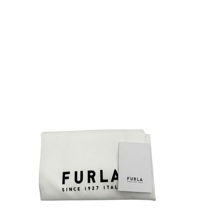 dustbag  Borsa Furla Nuvola in pelle azzurro polvere con parti metalliche dorate; munita di un manico regolabile e rimovibile. Originale, usata, di lusso, in eccellenti condizioni