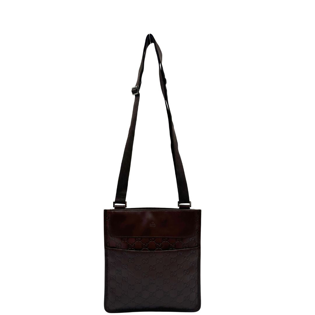 Borsa Gucci in pelle GG, munita di una tracolla in tessuto regolabile, di lusso, originale, ottime condizioni, usata.